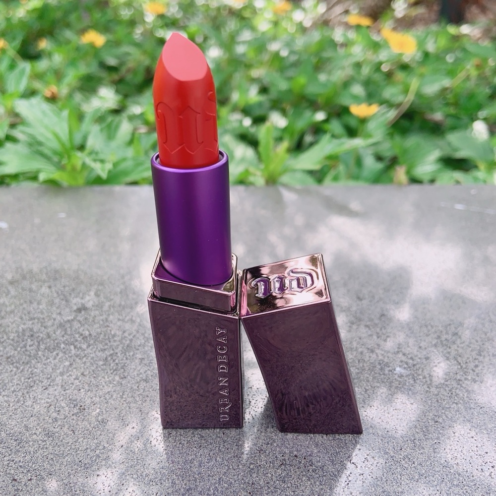 Urban Decay Bad Blood Matte lipstick
